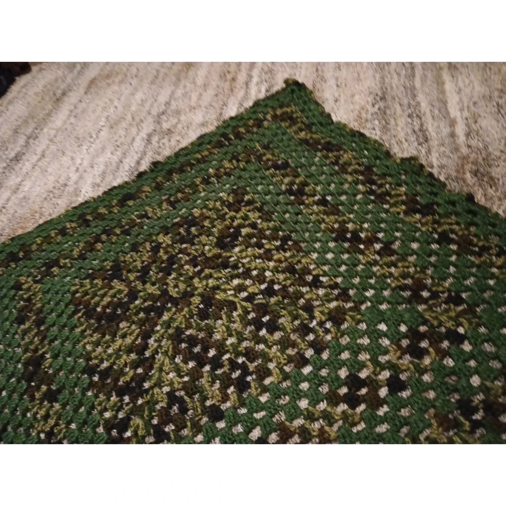 Nostalgic Military Green Vintage Handmade Crochet Knit 33in Square Trow Blanket